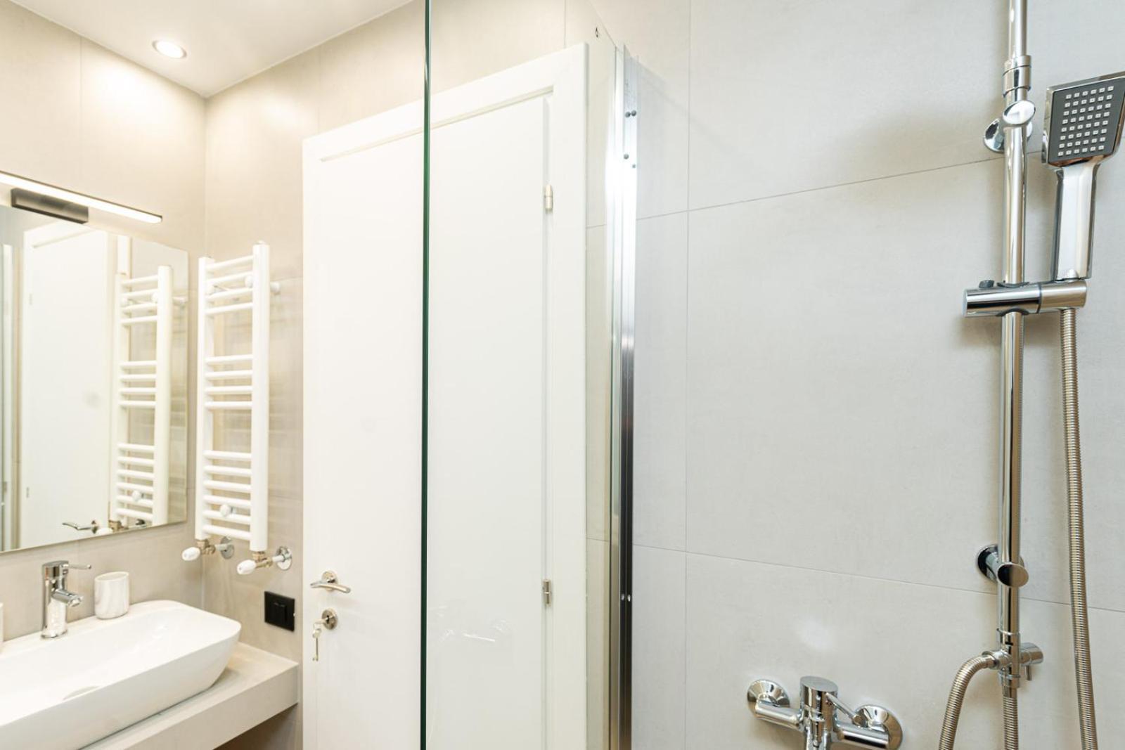 Modern 3 Bedroom Luxury Apartment Thessaloníki Luaran gambar