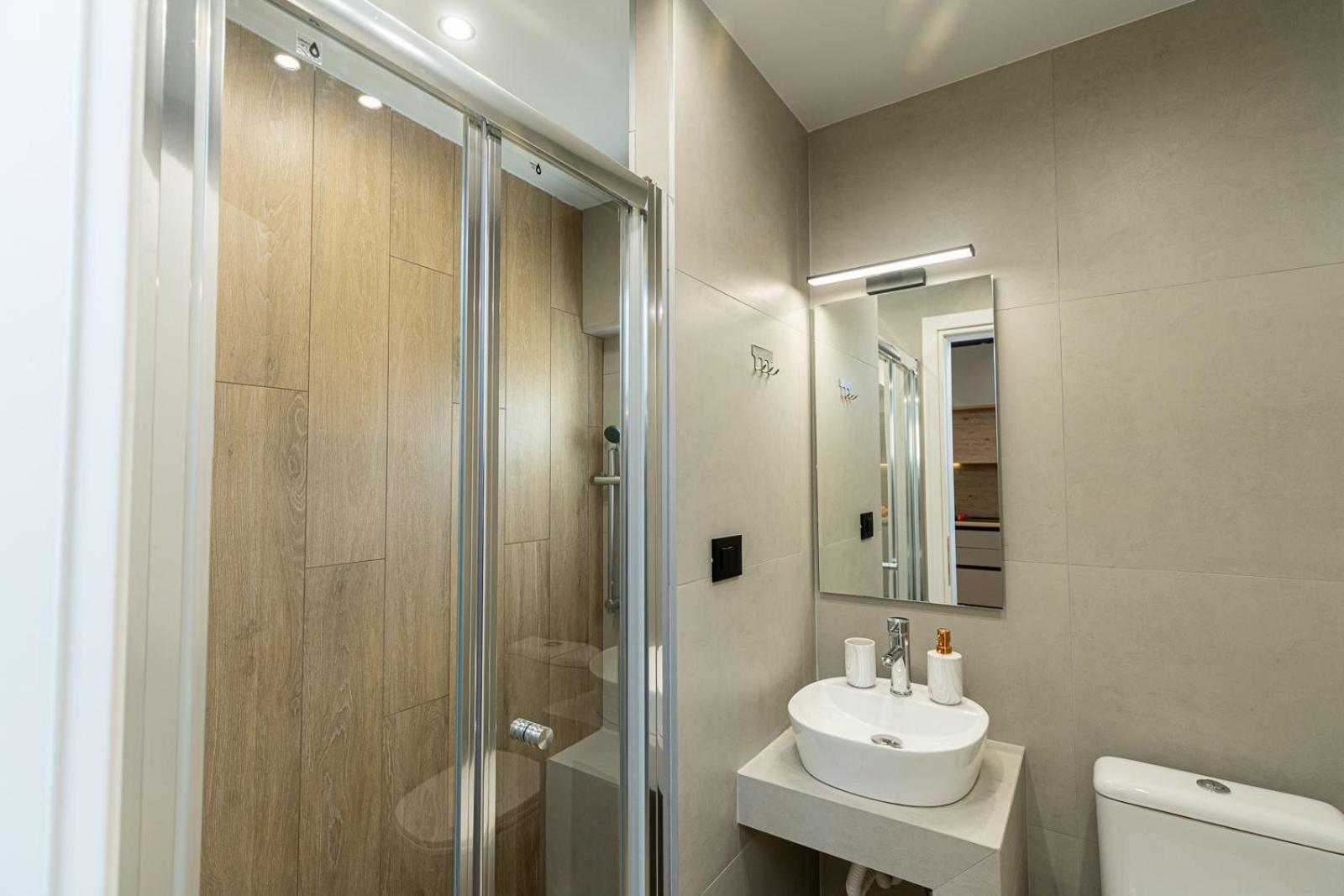 Modern 3 Bedroom Luxury Apartment Thessaloníki Luaran gambar