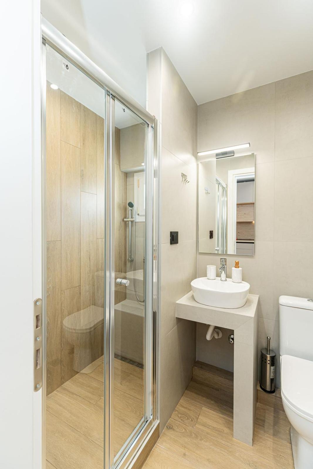 Modern 3 Bedroom Luxury Apartment Thessaloníki Luaran gambar
